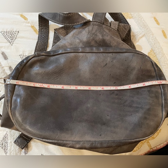 Grey genuine leather backpack - Picture 5 of 10